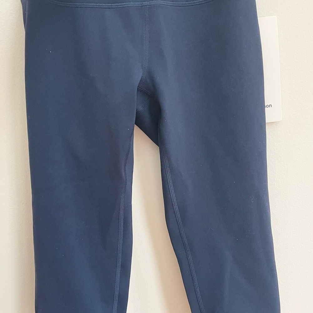 lululemon Wunder Train HR Crop 15” in Navy